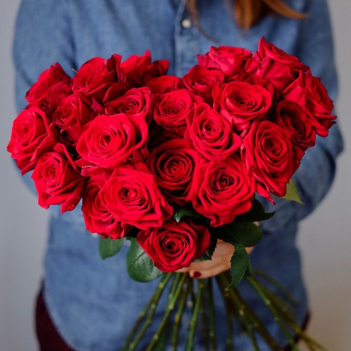25 красных роз в Набережных Челнах