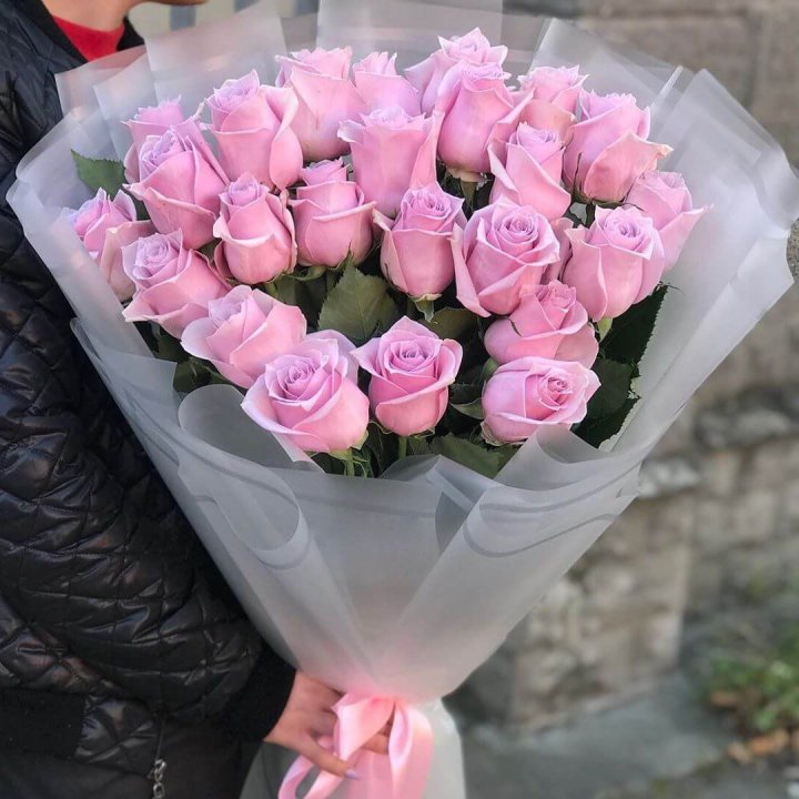 25 высоких розовых роз в Набережных Челнах
