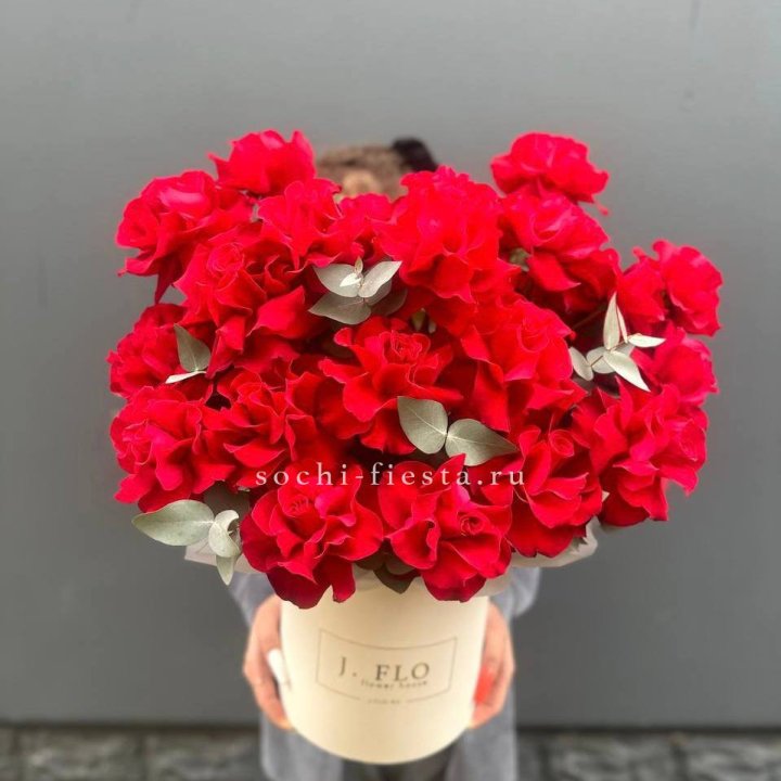 35 Французских роз в боксе в Набережных Челнах