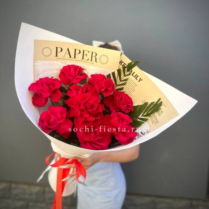 9 Красных французских роз Чико в Набережных Челнах