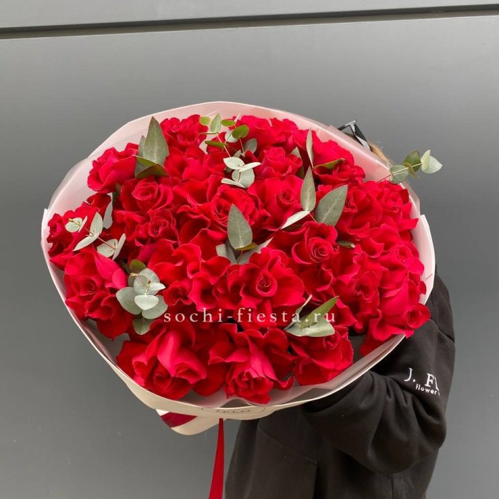 23 Красных французских роз в Набережных Челнах