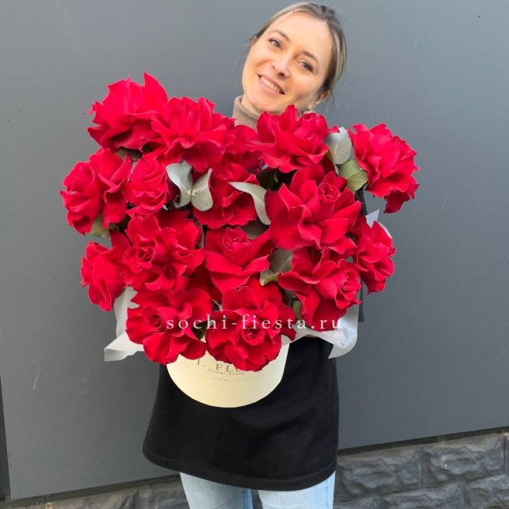 17 Французских роз в боксе в Набережных Челнах