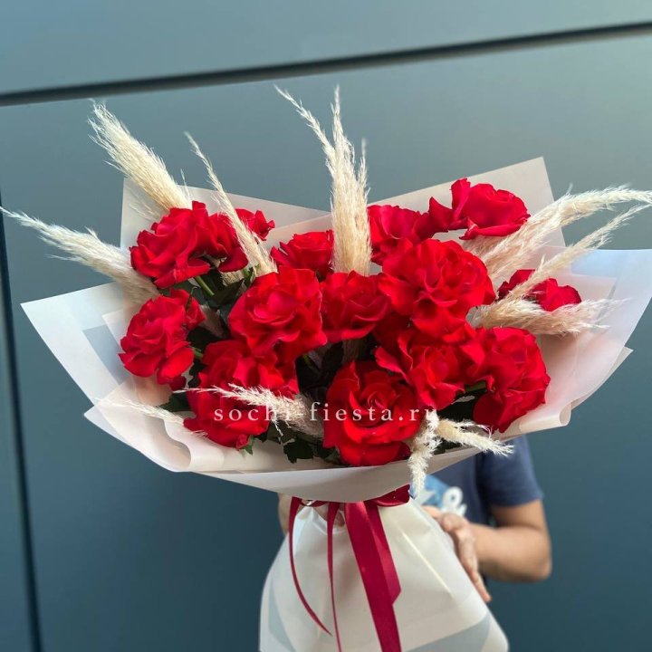 15 Красных французских розы в Набережных Челнах