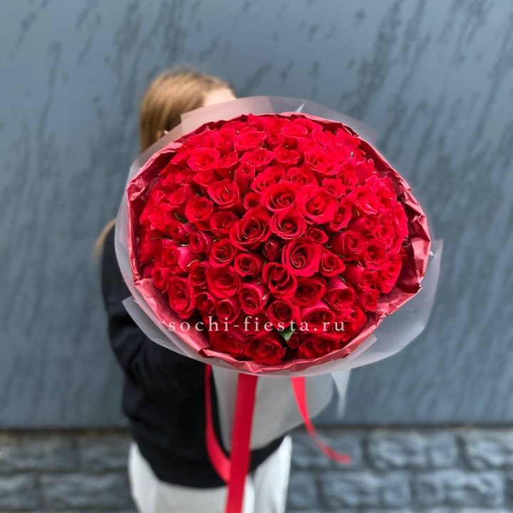 101  красная кенийская роза  с доставкой в Набережных Челнах