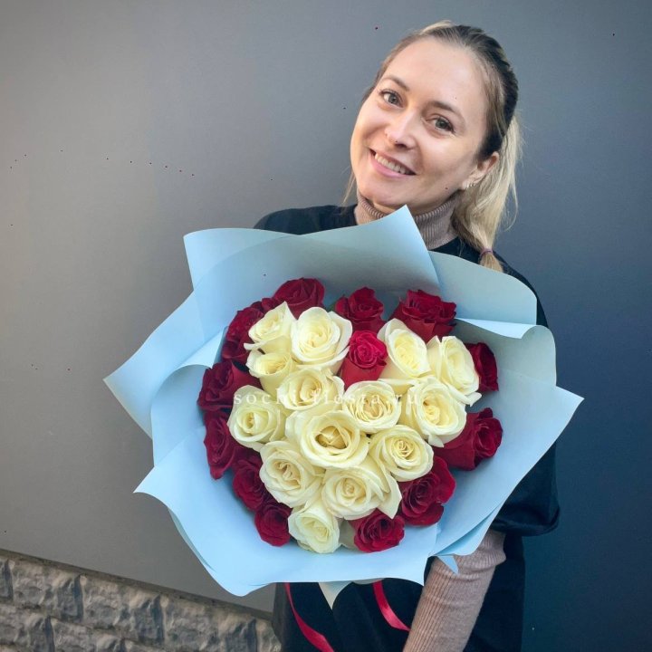 27 роз "Сердце" в Набережных Челнах