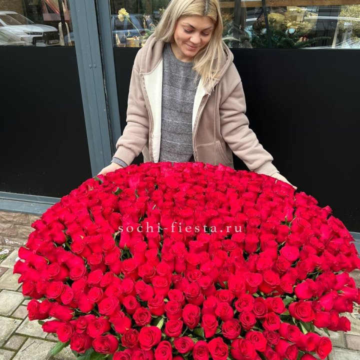 501 красная роза в корзине в Набережных Челнах