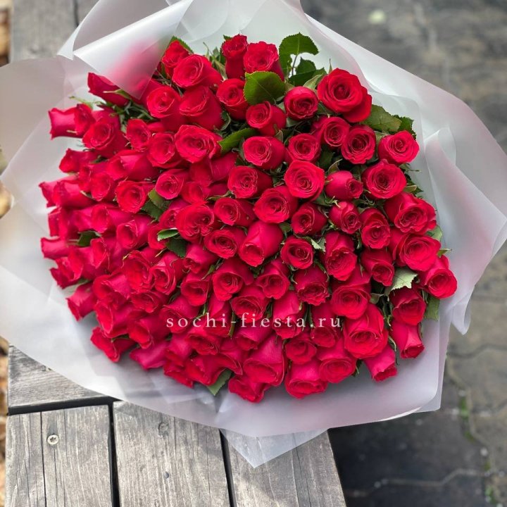 101 красная роза Лолита в Набережных Челнах