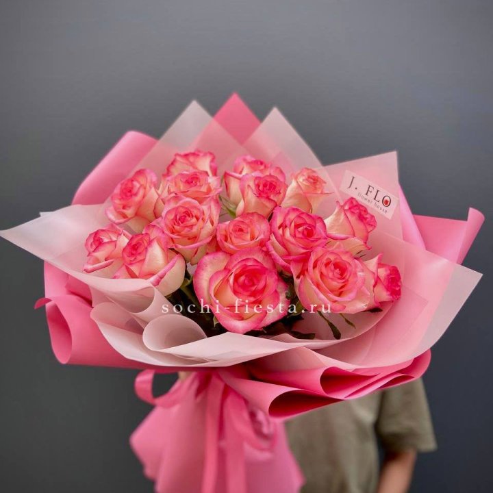 15 роз "Джумилия" в Набережных Челнах