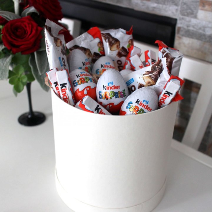 Коробка с киндерами  в Набережных Челнах