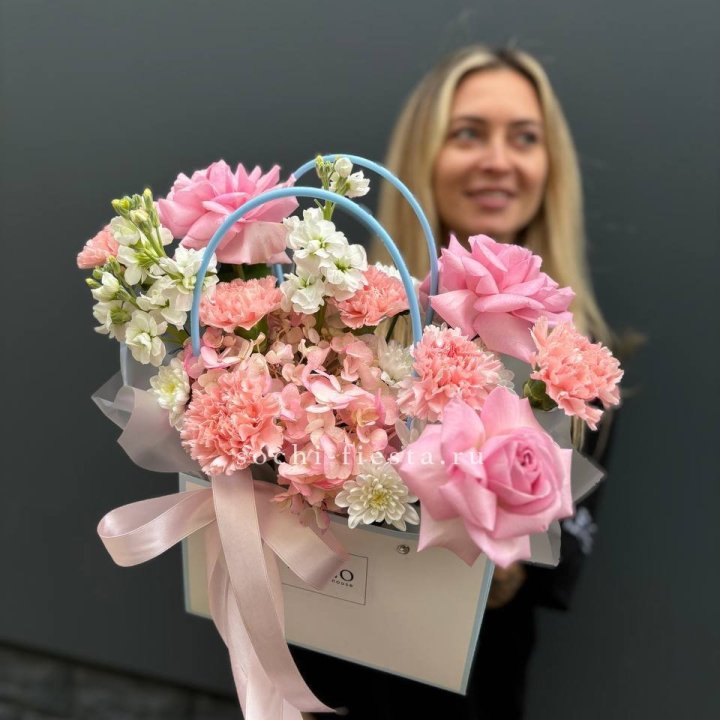 Сумочка "Бал цветов" в Набережных Челнах