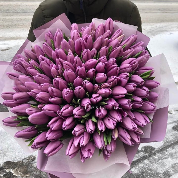 101 сиреневый тюльпан в Набережных Челнах