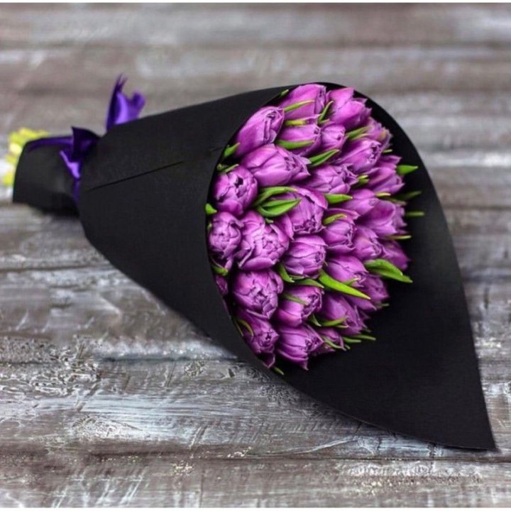 Пионовидные тюльпаны блэк в Набережных Челнах