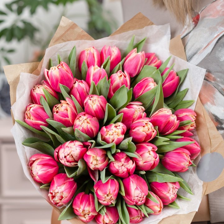 Букет пионовидных тюльпанов в Набережных Челнах